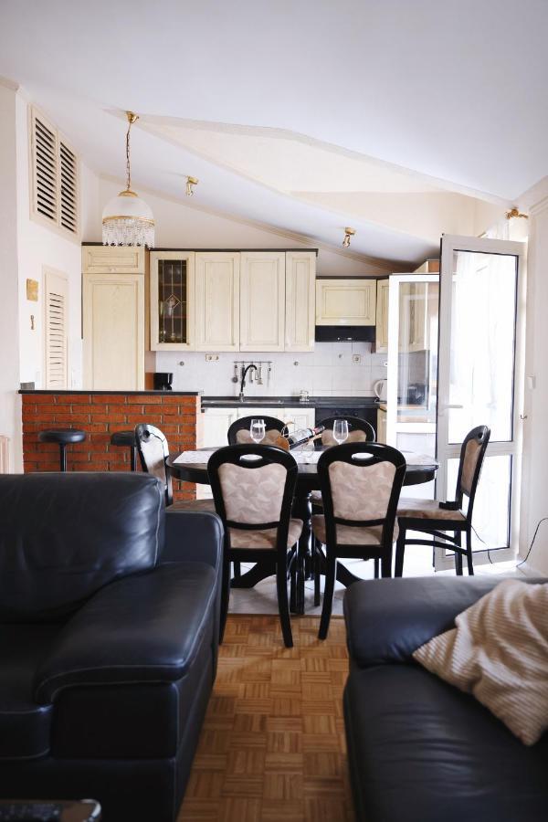 Apartment Blanka With A Beautiful View Of טרוגיר מראה חיצוני תמונה